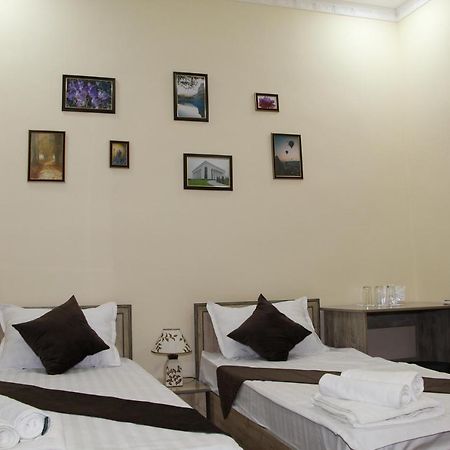 Zafaron Hotel Tashkent Esterno foto