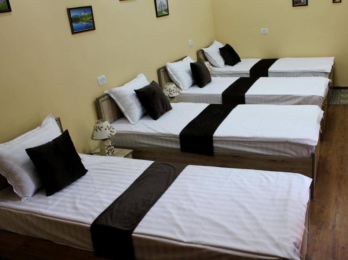 Zafaron Hotel Tashkent Esterno foto