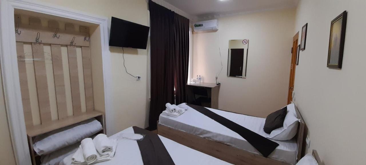 Zafaron Hotel Tashkent Esterno foto